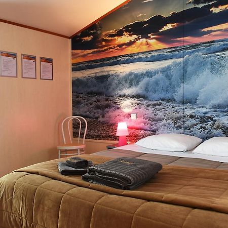 Campiotel Formule Hotel Арс-эн-Рэ Экстерьер фото
